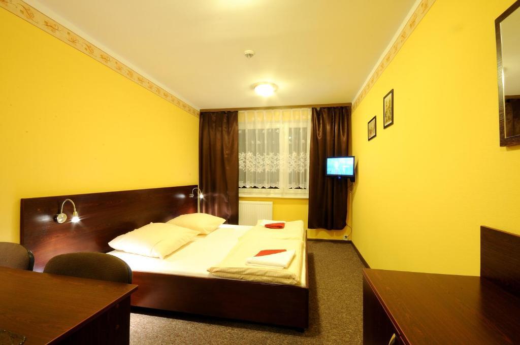 Hotel Gambit I Restauracja Cieszyn Cieszyn  Habitación foto